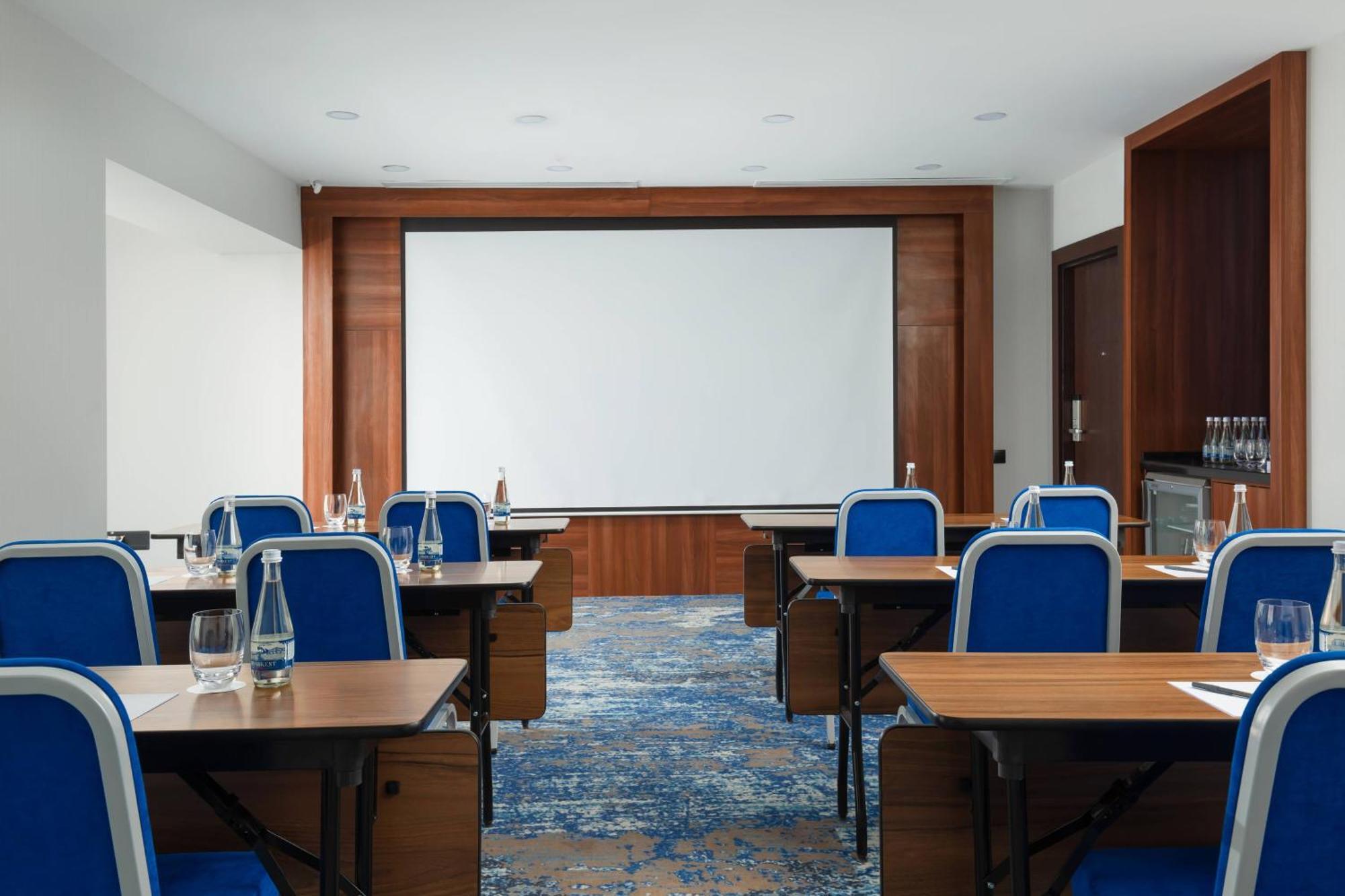 Courtyard By Marriott Tashkent Hotel Luaran gambar