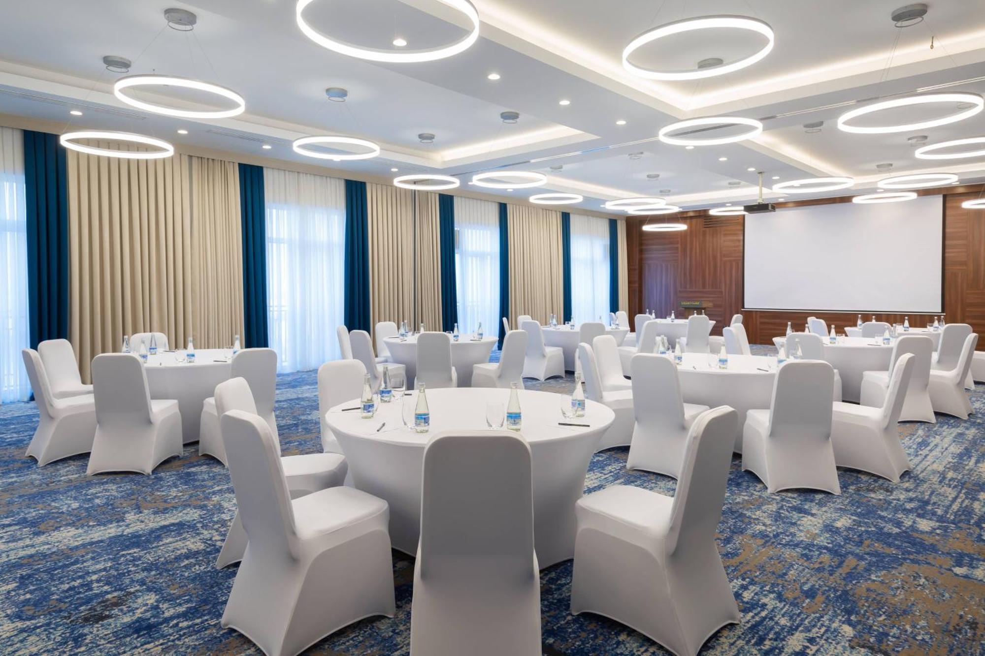 Courtyard By Marriott Tashkent Hotel Luaran gambar